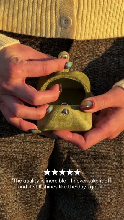 Video ad for Celestina (jewellery, waterproof rings)